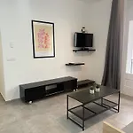 Agi Macià Centro